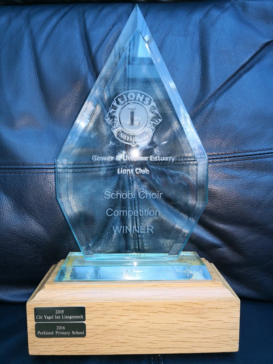 portmeadp's tweet photo. Well done to Portmead's school choir for all their hard work! Winners of the Gower & Loughor Estuary Lions Club School Choir competition!🎼 🎶🎤 🔊 They did amazingly well despite the heat! #pmdpproud #pmdpmus #pmdpea #pmdpcomm https://t.co/APvASWlr3r