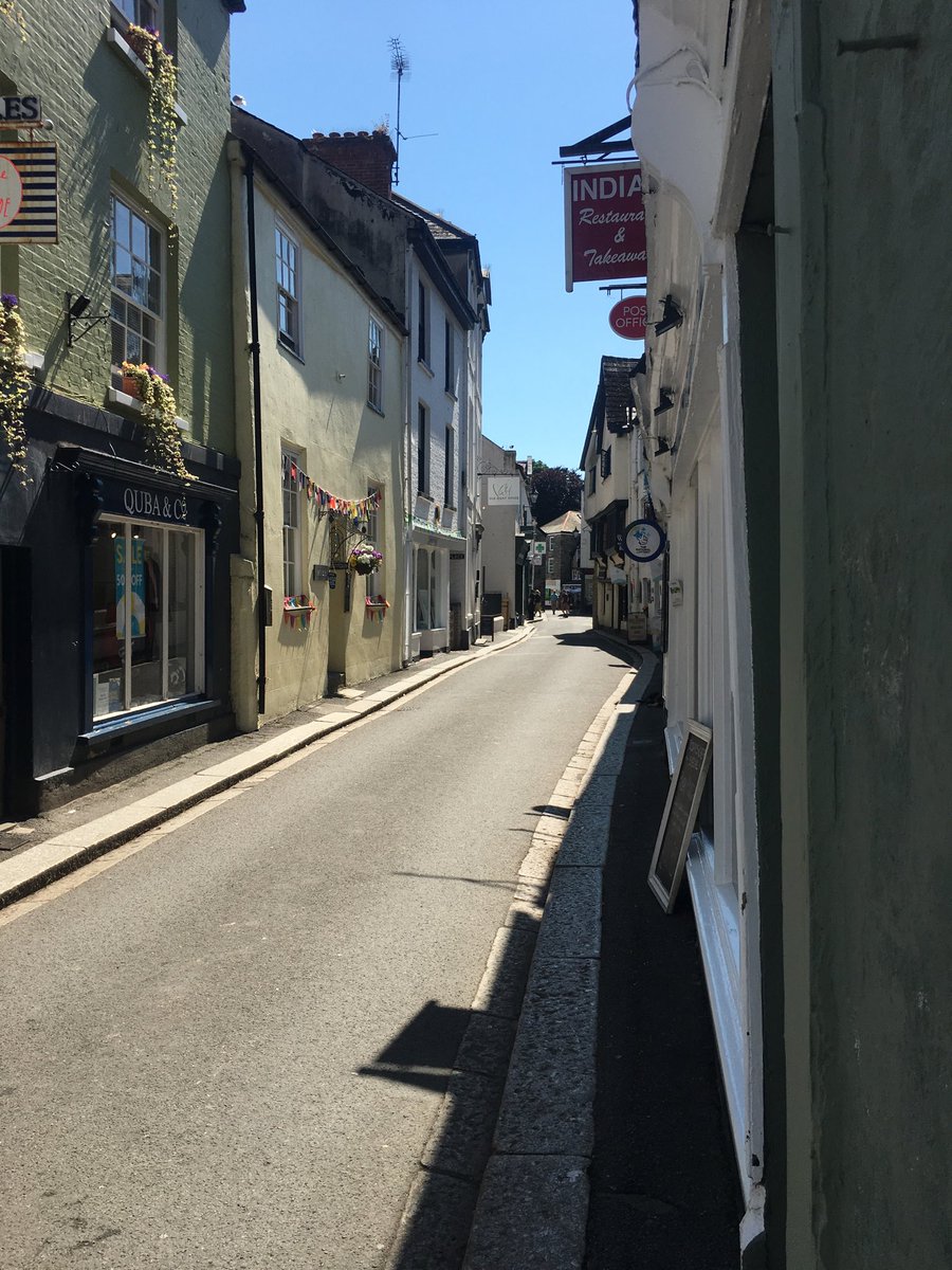 Beautiful Fowey empty now the football is on, when it’s normally heaving. #WorldCup18