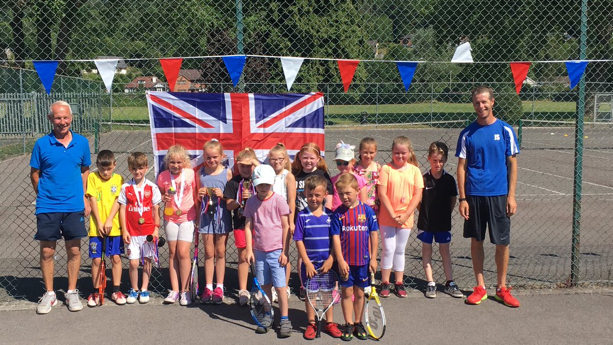 GlyneathJTennis's tweet photo. Glynneath Junior Tennis Wimbledon Championships 2018,our winners were Lilia Knoyle,Tallulah Knoyle,&amp; Toby Williams. Thanks to our sponsor South Wales Blinds. @BritishTennis @tenniswales  #tennis #communityspirit #friendsforlife https://t.co/YUQ3rjEu4o