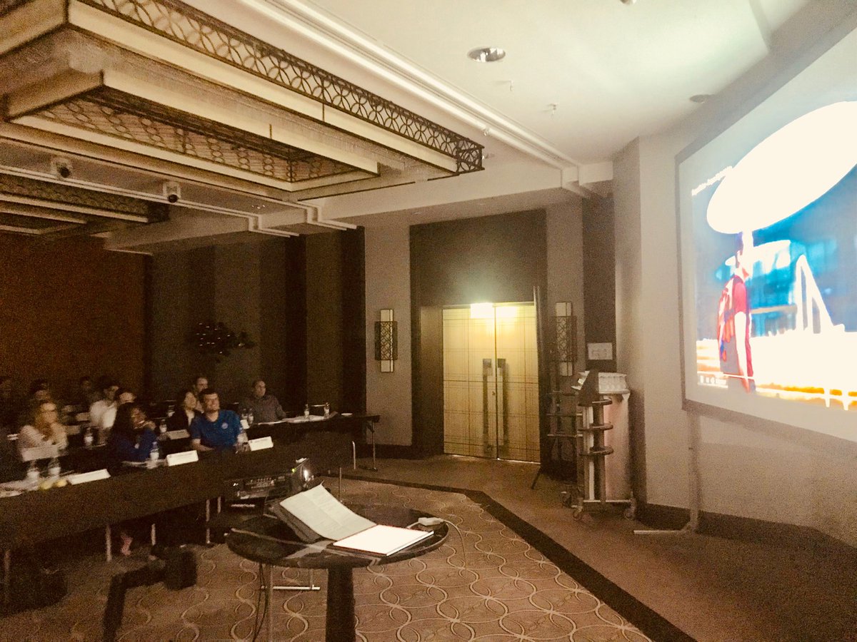 For the last 8 minutes of my last ever face-to-face class ⁦<a href="/DukeFuqua/">Duke Fuqua</a>⁩, I showed #CCMBA18 the incomparably beautiful #FuquaNightLights. ❤️❤️❤️. Those 8 mins &amp; the few mins immediately preceding and following the showing perfectly farewelled a very fortunate 12 years.