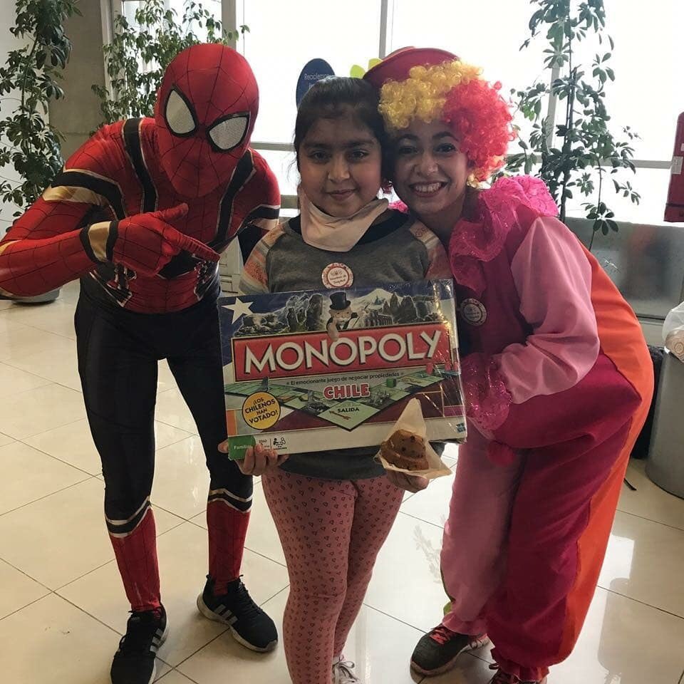 Superrunnerst's tweet image. ¡Estamos muy contentos! 😄, porque organizaciones como @superrunnersteam se suman a la bellísima labor de llevar #sonrisasdehospital. 
Les agradecemos por el apoyo y cariño brindado y esperamos tenerlos en muchas visitas más  #todoporellos #sonrisas😁  #gracias