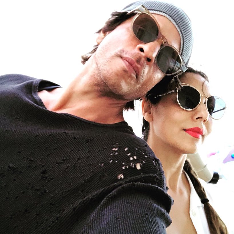 Viral_Bhasad's tweet photo. Couple goals 
#shahrukhkhan #gorikhan
#ZeroTheMovie #zerothefilm https://t.co/foR69OLbg8