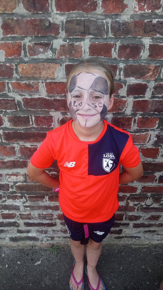 Emma Lampin Jeudi Ete L Anniversaire De Emma Pas Eu Le Temp De Tweeter Mais Nous Souhaitons Encore Un Joyeux Anniversaire A Notre Footballeuse Adorer T Co 2ydgcruhvt