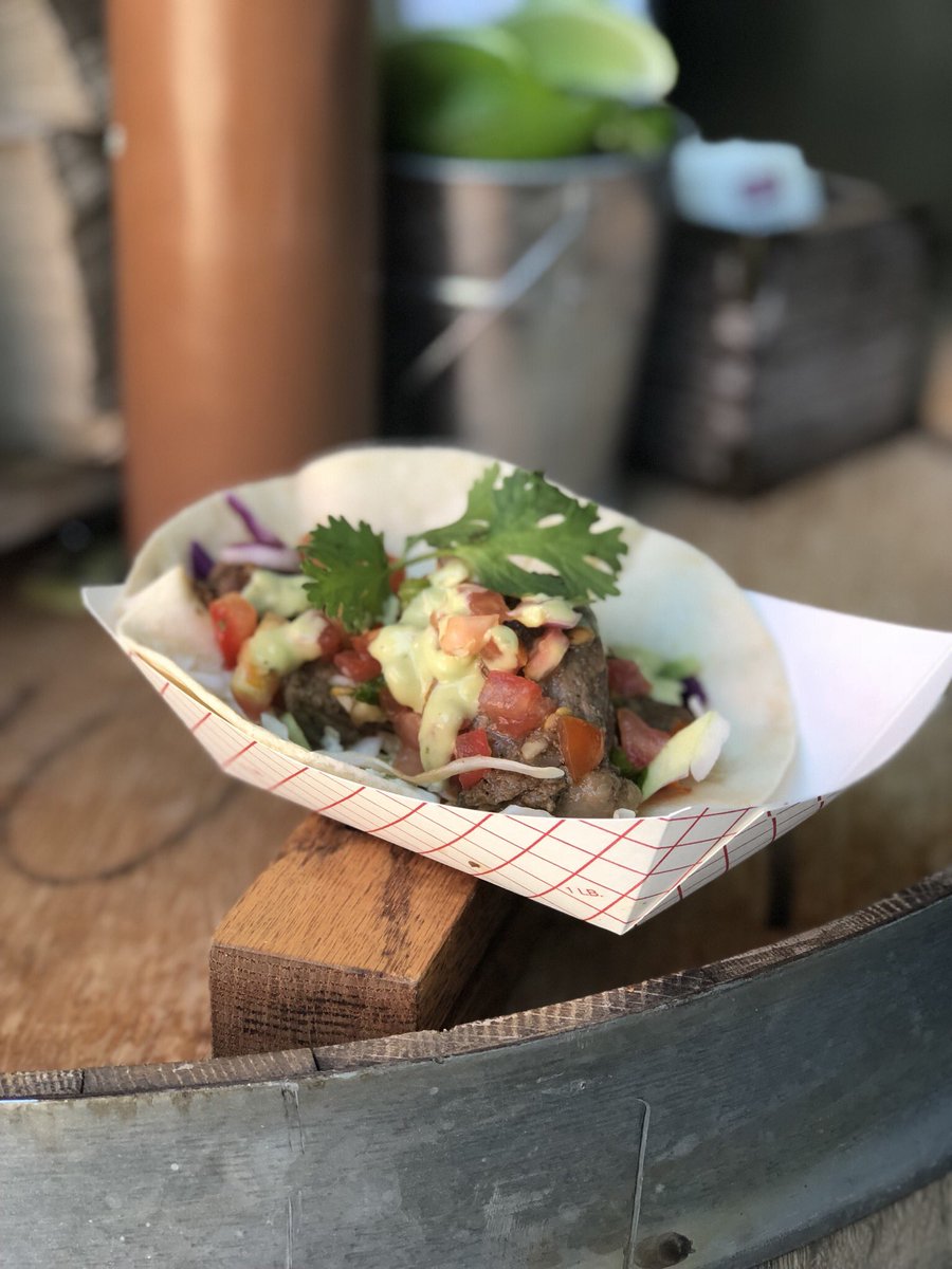 CRAFTToronto's tweet photo. Itโs a TACO party at @HendersonBeerCo today- weโre serving up yummy eats to go with those yummy brews. Come say hi!
#WeekendPopUp #TorontoBreweries https://t.co/33OVh2izOU