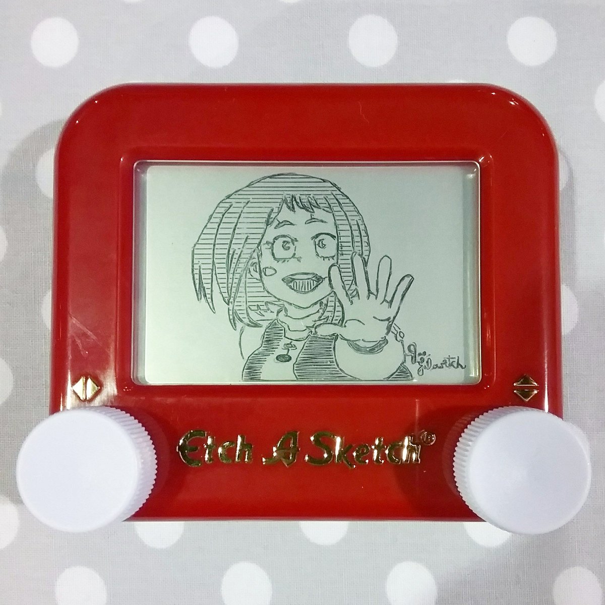 PrincessEtch's tweet photo. Finished up this moderately derpy Etch A Sketch of Ochaco while tabling at Anime Midwest today ✌
#etchasketch #etchisback #spinmaster #chicagoartist #animemidwest #animemidwest2018 #myheroacademia #plusultra #uraraka #ochaco #dekuxuraraka #myheroacademiaart #ochakouraraka https://t.co/z9L4Bi4ES5