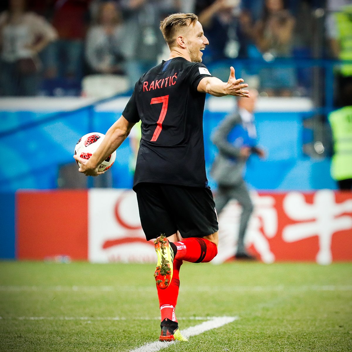 brfootball's tweet photo. The hero. AGAIN. 🔑 https://t.co/zZiqFjtxFx