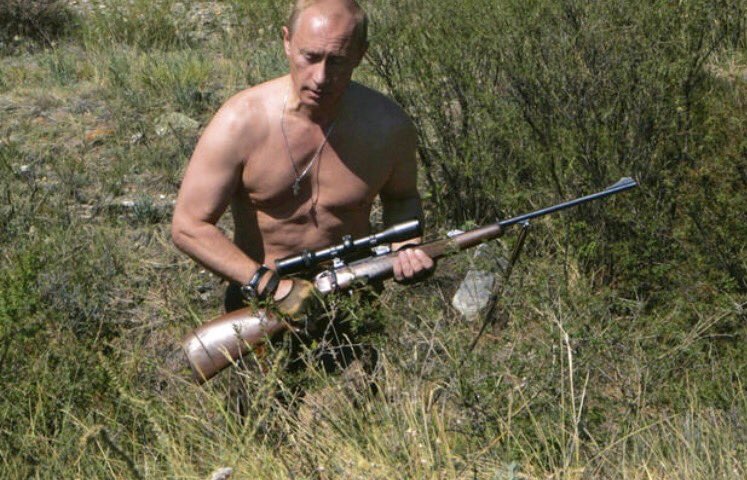 Llourinho's tweet photo. Rusia eliminada del Mundial. Putin ya va camino de Croacia para para vengarse él mismo tomando el país entero. https://t.co/jDRapI0Bom