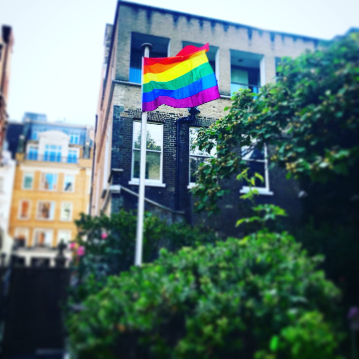 Iristheatre's tweet photo. Along with the team at our host venue St Paul’s Covent Garden, the Actors’ Church, we’re proud to be flying our flag high and celebrating #prideinlondon on this sunny two-show day at #IrisTempest! (And #comeonengland too..!) https://t.co/ykOHY18wm5