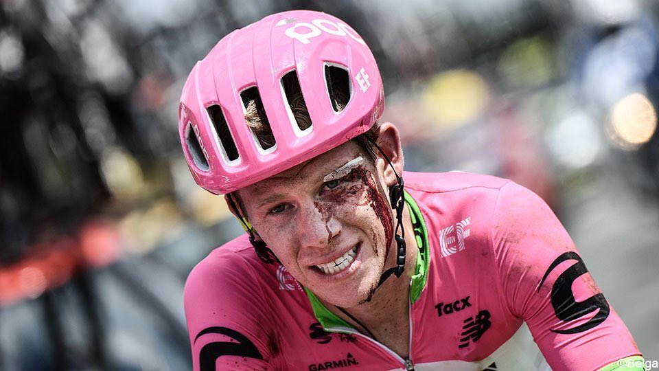 sepvanmarcke's tweet image. Hero of the day: @lawsoncraddock! Crashed halfway the stage, got back on the bike to race the last 100km with a fracture in his shoulder scapula, and wants to continue tomorrow. Huge respect mate!