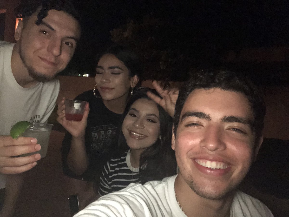 rickyyycan's tweet photo. @SaulBalandrano is moving to Austin next week ๐๐ผ๐๐ผ๐๐ผ๐๐ผ #PosBye #AllGrownUp https://t.co/OdoyM0suAP