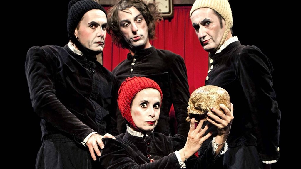 [Nouveau] Festival 🎪 de #theâtre et des Arts de la rue de Quai 9 @VilledeLanester «  #Hamlet en 30 minutes ». 👏🏽 compagnie Bruitquicourt 💀