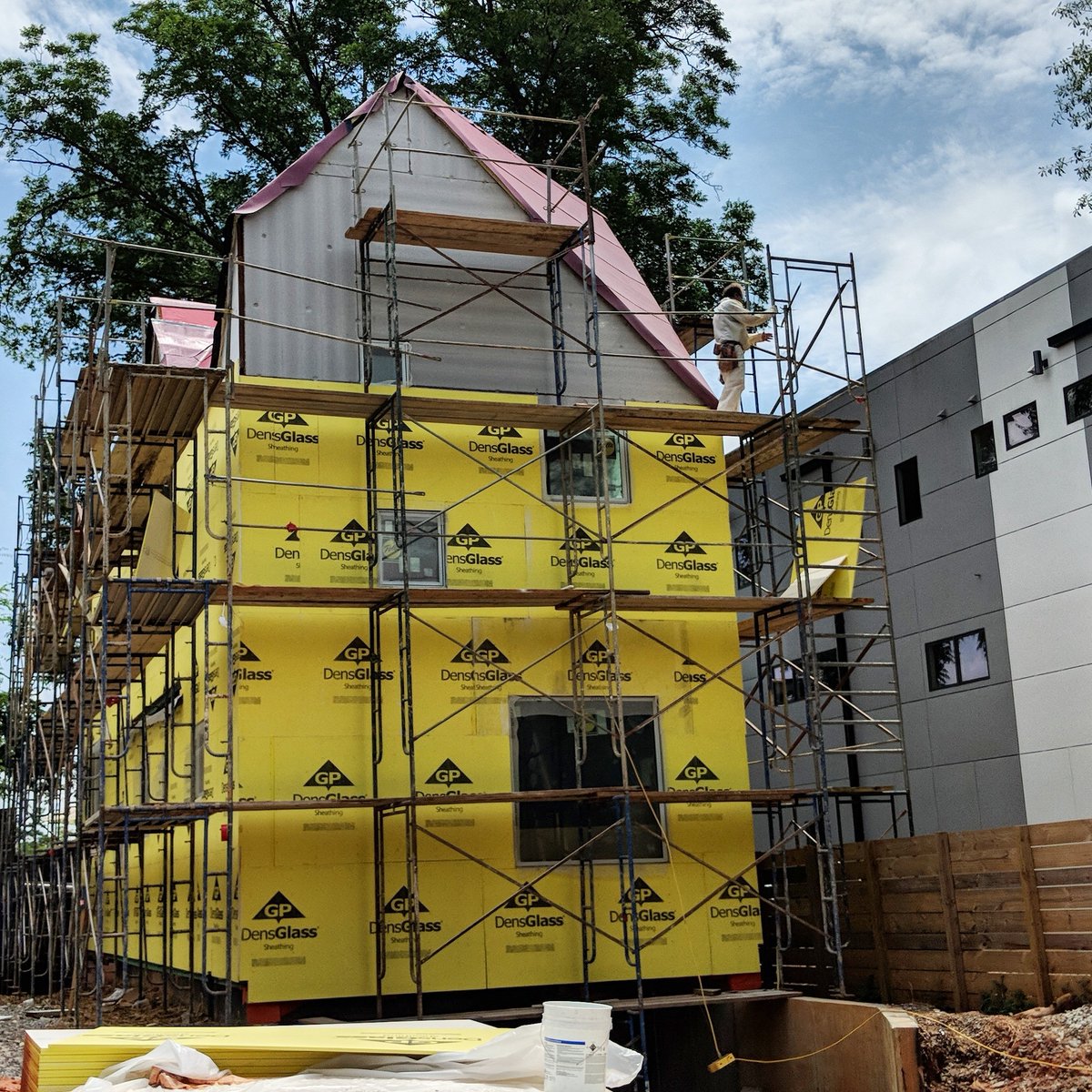 terrykearns's tweet photo. Saturday work the cheese layer of the wall sandwich at #clthouse #hausgables I'll be a little color sad when the #whiteout comes. https://t.co/m1DAuDGvVQ