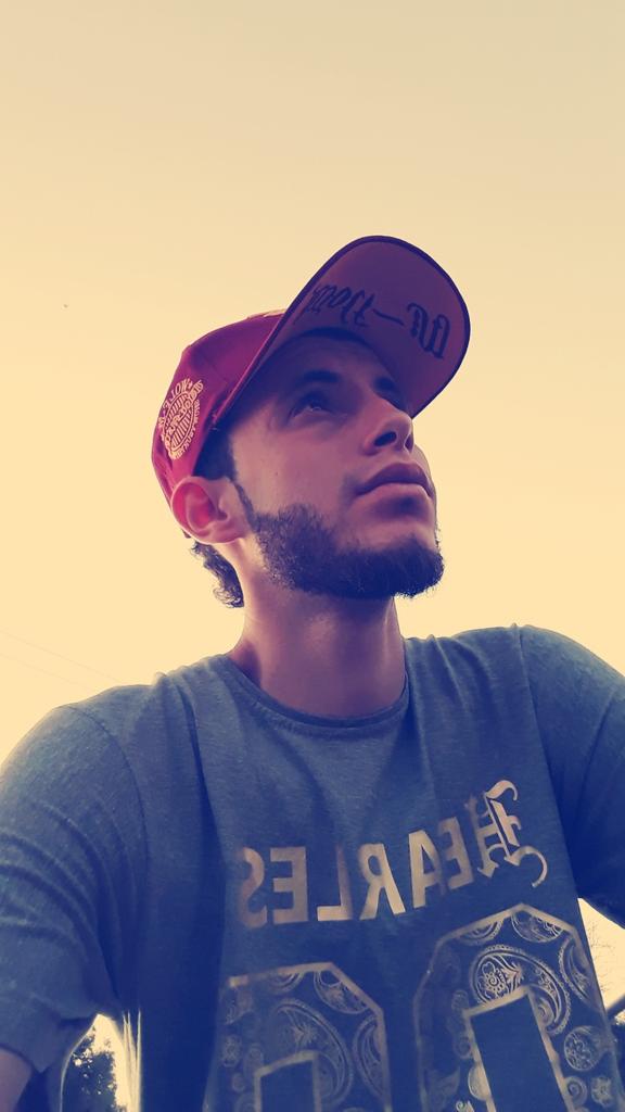 y1HygqeffCw3SC2's tweet image. مانطيحوش لحد  ☡
مانخلوش حد يدلنا✌🏼✌🏼
هكي تربينا☝🏻☝🏻
ولي مايعرفناش #يجهلنا🚷