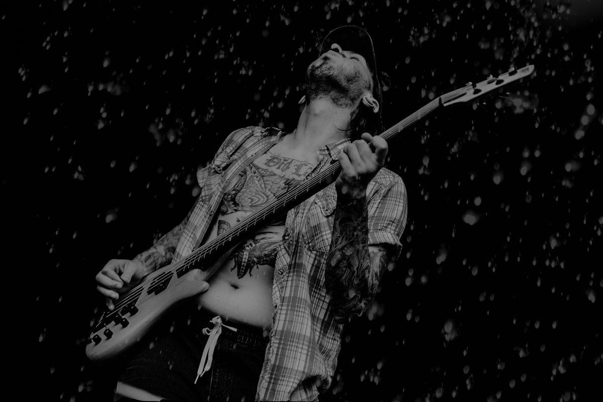 It rained yesterday so obviously I had to make some extra moody photos  

@dayseekerband at <a href="/VansWarpedTour/">Vans Warped Tour</a> Dallas