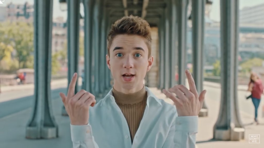worsehoIland's tweet photo. What a lane 💕💞💗💘💓 #WDWTALK #TALKMUSICVIDEO #TALKWDW https://t.co/H2Uxps0FQm