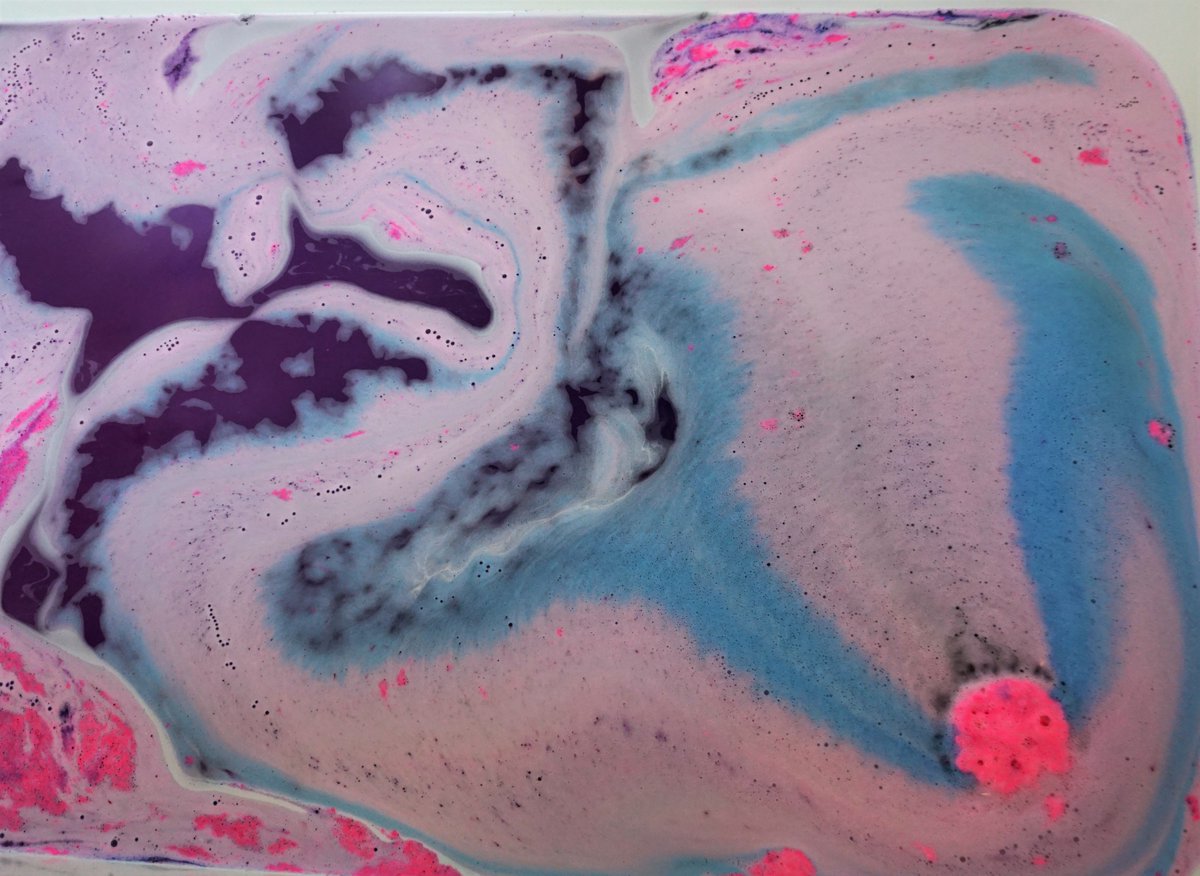Janet_Wynter's tweet photo. #WorldChocolateDay treat yourself to some zero calorie #chocolate w/ #handmade chocolate lavender #bathbombs π«https://t.co/6O9W8OYV3Y #SaturdayMorning #bath #bathtimes #giftideas https://t.co/6wWalxzotd