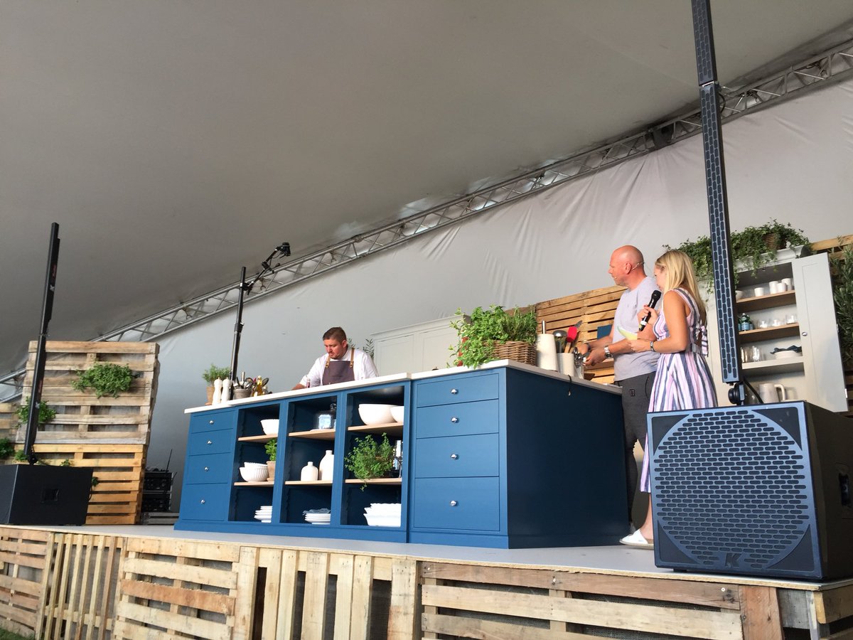 BethColey's tweet photo. loved the @compasses_inn demo at @Pubinthepark_  so much I had to try the dish and a few of their others too https://t.co/3gH5IqYXG7
