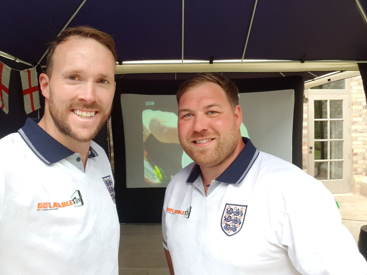 Inflatable Flix tweet media