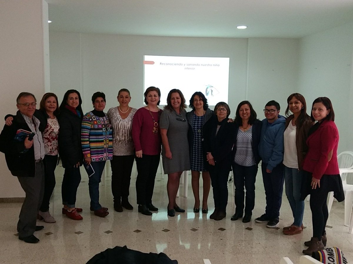 ReencuentroSer's tweet photo. Buenos tardes, equipo ganador de nuestra conferencia vivencial #Reconociendoysanandonuestroniñointerior. Muchas gracias y los esperamos en Septiembre https://t.co/mPvdLm8Vcn