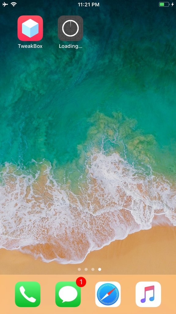 TIG3R_98's tweet photo. @TweakBoxApp Stuck here .. and my connection is fine.. any suggestions?? https://t.co/MMD3IVzJVZ