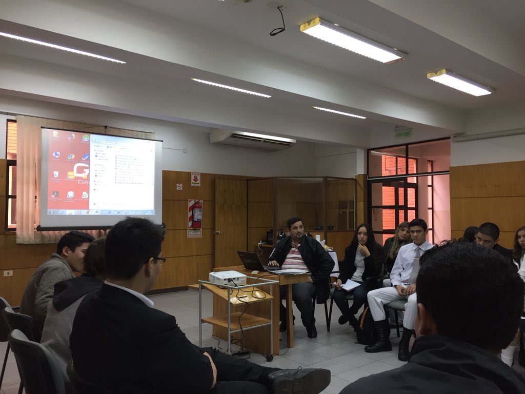 mte_py's tweet photo. Se da inicio de la segunda reunión de la Mesa de Trabajo Estudiantil. Empezando por el primer orden del día “Intervención en infraestructura para colegios técnicos (CTN,
CT y CEV, CNC)” https://t.co/fZ1MKCKmP3