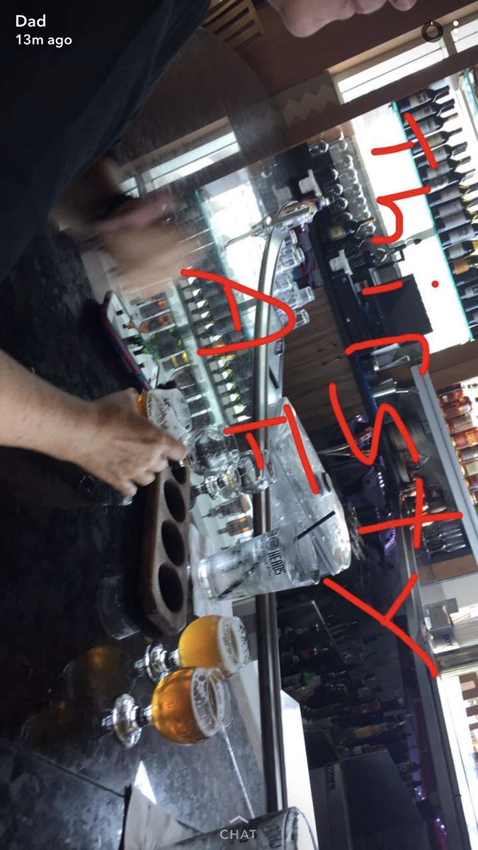 Adriannahardy6's tweet photo. When your parents learn how to Snapchat 🙄 https://t.co/I4d3lTprbw