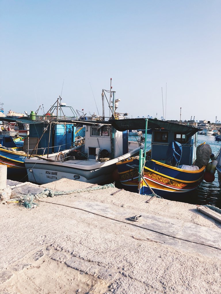 athnsbrg's tweet photo. 1ère journée à Malte : Marsaxlokk ☀️ #marsaxlokk #malta #visitmalta #summerinmalta #harbour #marsaxlokkharbour https://t.co/ESIVru8jFI