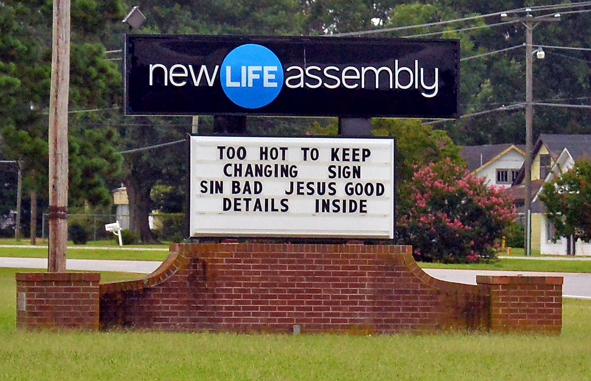 williemoeday's tweet image. #ChurchSign north of #ElizabethCity #northeasternNC makes note of awful heat spell southeast is under right now. #ChurchSigns