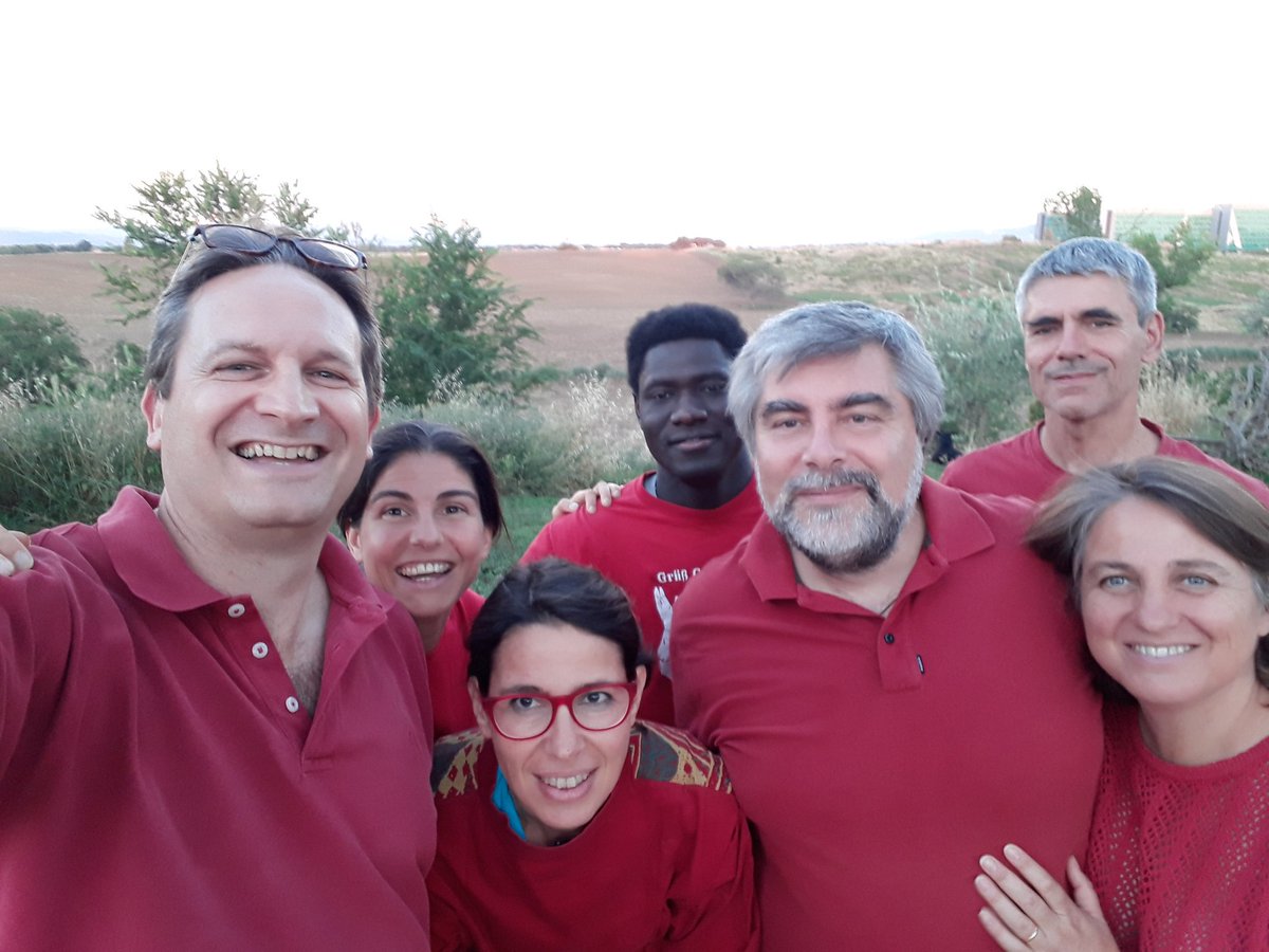 #maglietterosse anche alla Collina del Barbagianni per #fermarelemorragia di umanità. Consapevoli che una #magliettarossa non basta. Servono #solidarietà #accoglienza #responsabilità #fraternità
@libera_annclm