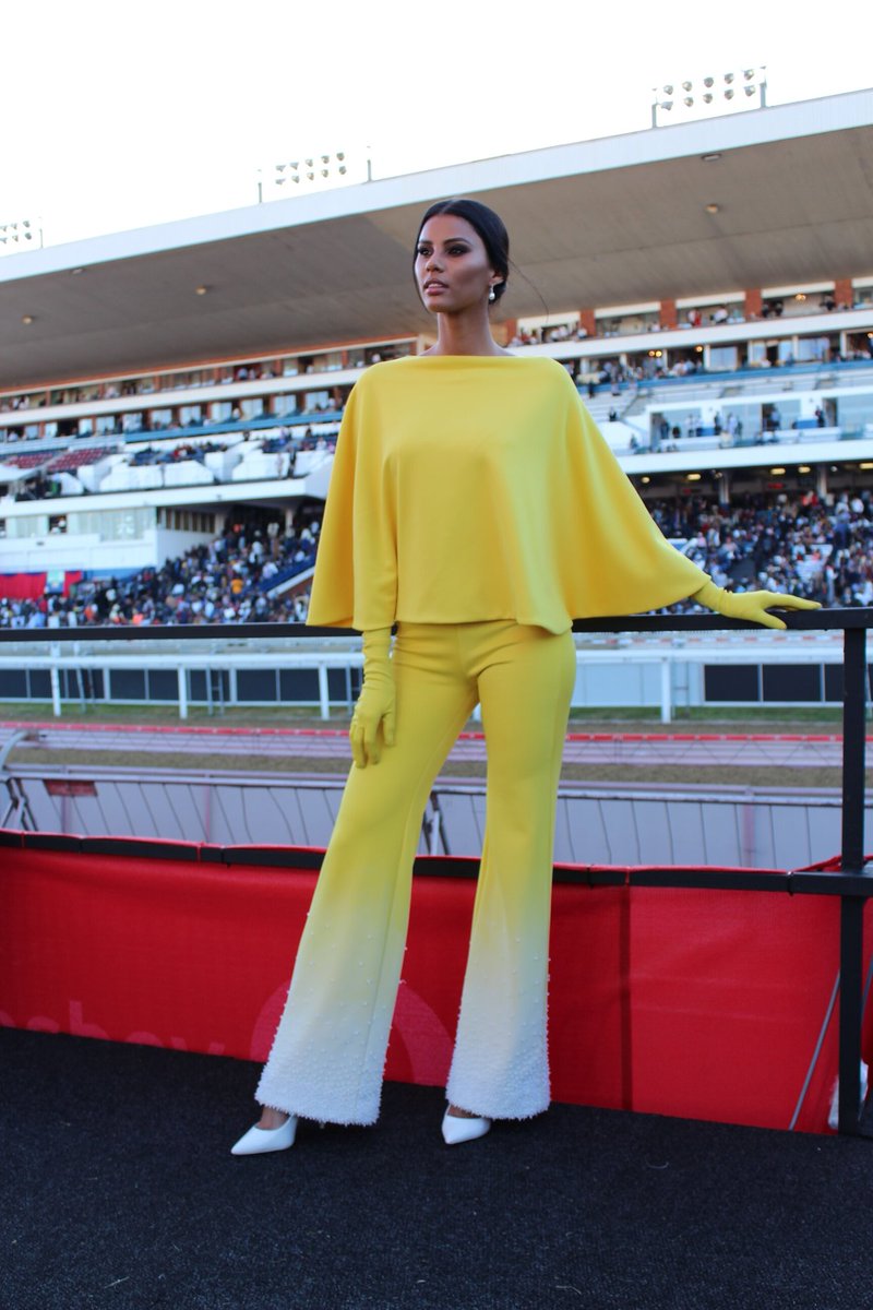 TamarynGreen's tweet photo. "There is not any person who is able to dim the light that shines from a strong woman!"

In love with this @GalluzzieGini ensemble that I wore to the #VDJ2018 today. https://t.co/qO1x7ZWMhJ