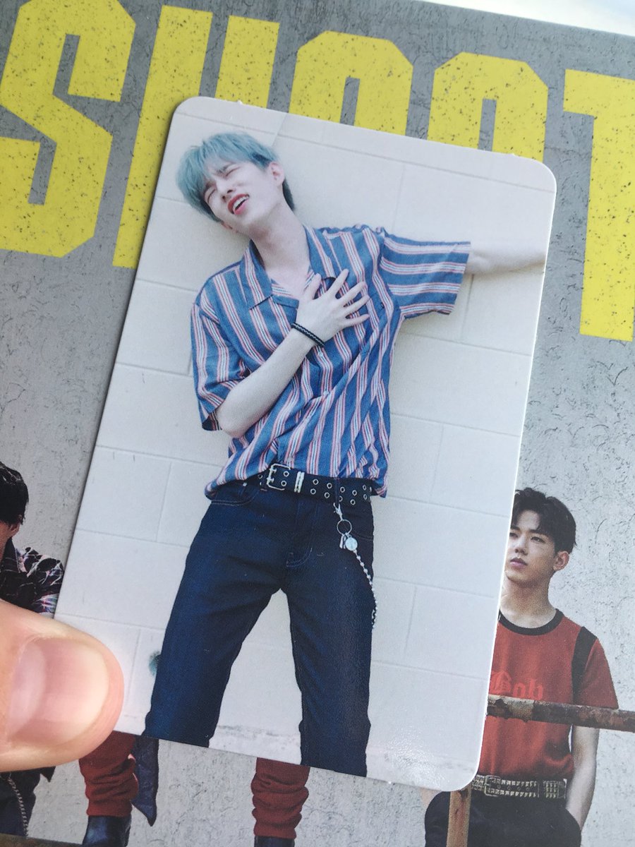 wowderful_you's tweet photo. Bought my first album finally! They ran out of @Jae_Day6 individual posters so I got Brian’s.. and as if HE knew I betrayed him. LOOK AT THAT PC! He knew... #SorryJae #IllGiveYouMyLunchMoney https://t.co/nC0MD71tTk