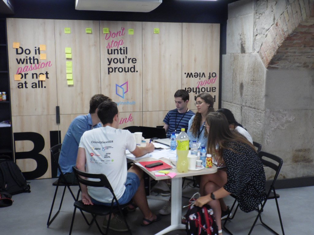 novobrief's tweet photo. Some snaps from @techstars #StartupWeekend #Barcelona
#impactIngBCN @adrianafreitas
@bcntechcity @sw_bcn @StartupWeekend @PayInnHub @Ship2B @lewagonbcn @onecowork_bcn @Vistaprint @pangeaplatform @Refruiting @OpenIDEO @novobrief @GoFundie @agenciajaimito @R4SGroup https://t.co/9qkh2NtC6S