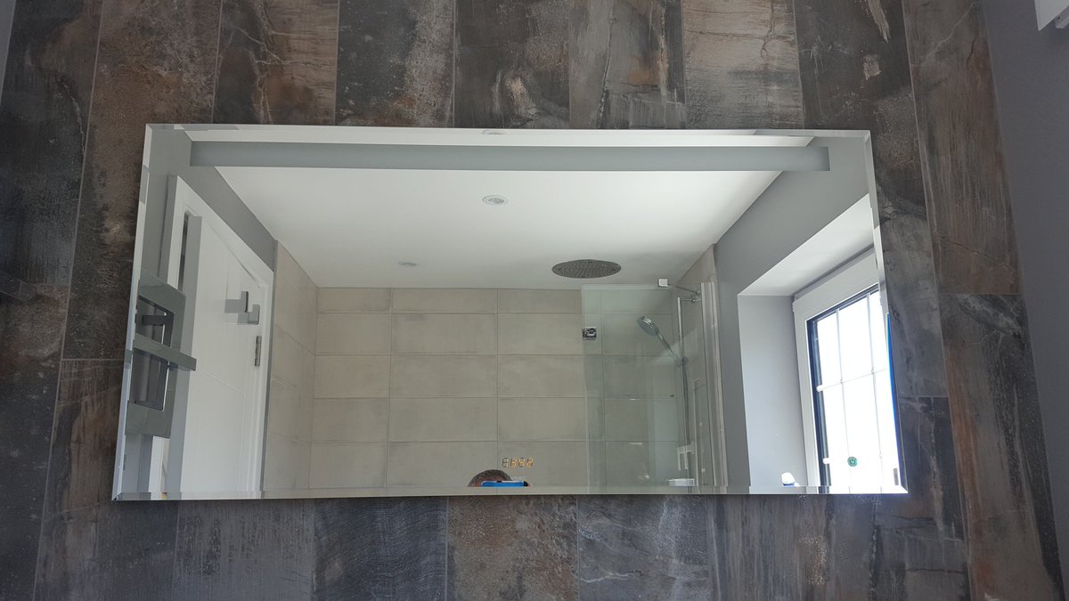 SplashbacksNE's tweet image. Mirrors Fitted #Mirrors #MirrorGlass #BathroomMirrors #GlassMirrors
