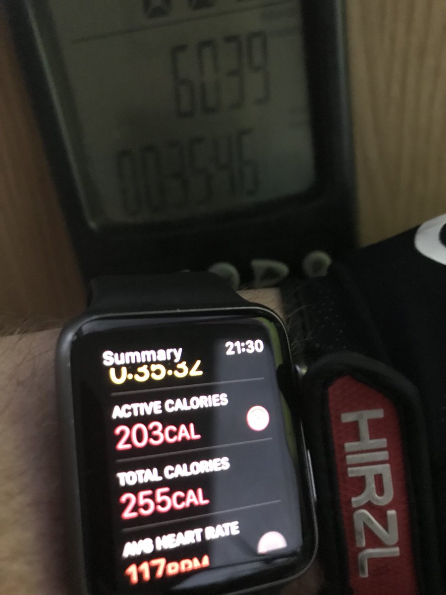 dannytt's tweet photo. Having an easy evening workout while watching the World Cup game.
6km, 35min, 200 kcal 
#waterrower #zurich #switzerland #WorldCup⁠ ⁠ #startuplife #Relaxation #WorkHard #training #sport #swiss #fintech #startup #webmobix #rebi https://t.co/eH6JRIRtQw