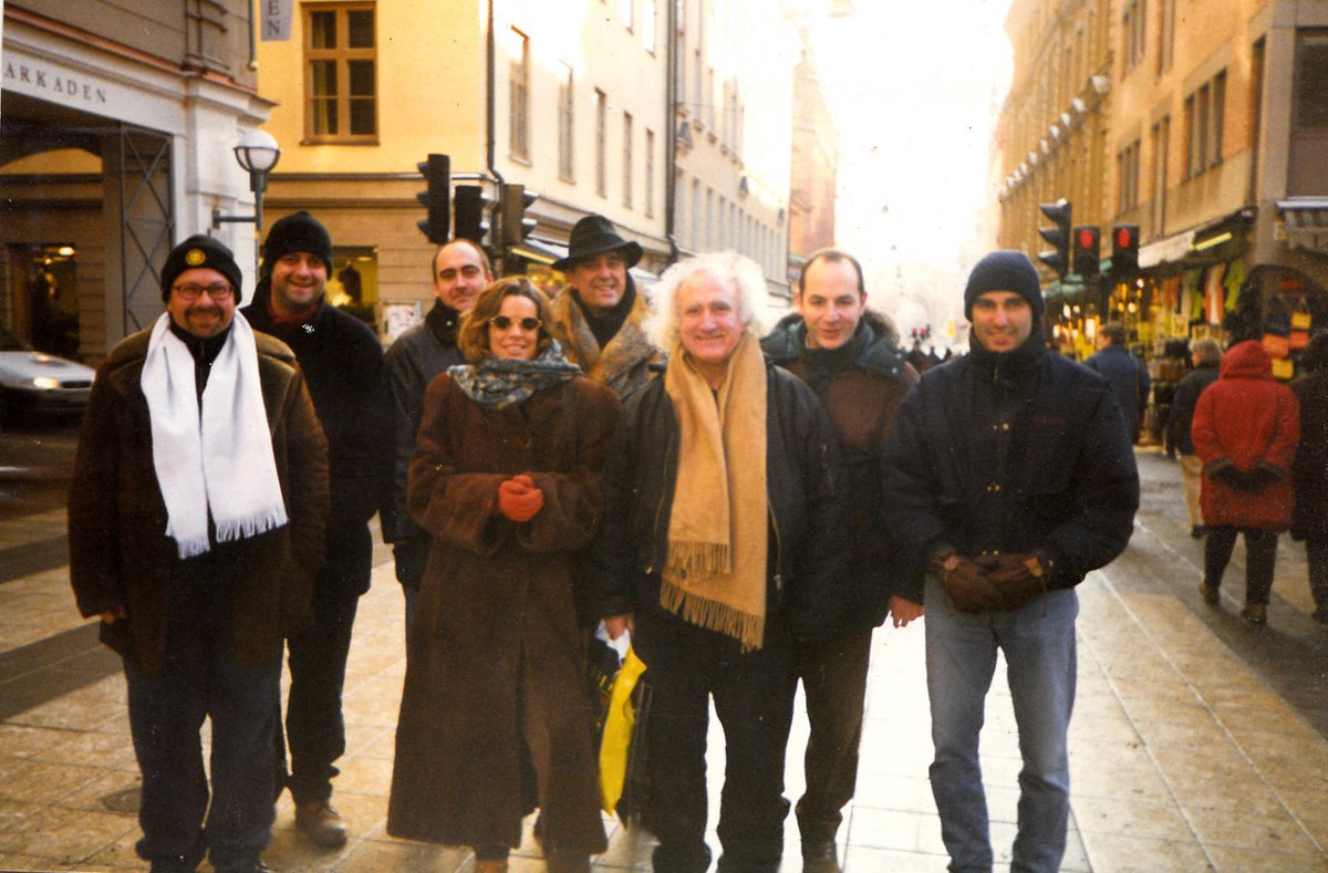 Corrían los años 90
con Joaquin Luqui
en Estocolmo
a -10º
Se le echa de menos  
#Luquiforever