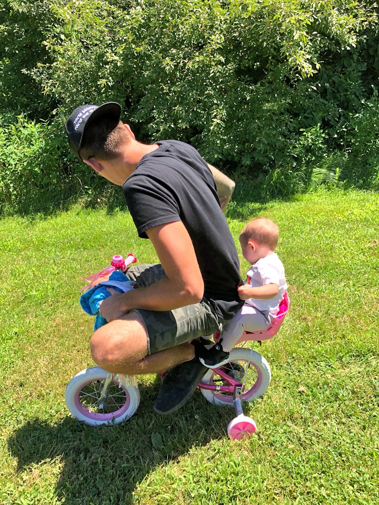 RomanAtwood's tweet image. I think we’re best friends already ❤️