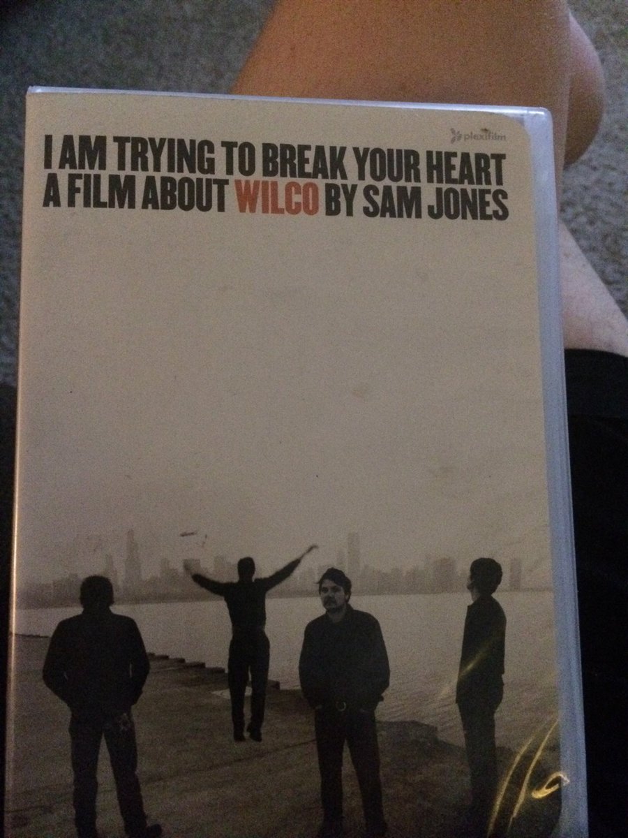 duncandiscs's tweet photo. Watching this, just in case I missed something the first 20 times @Wilco #wilcoworld   #onlymusiccansaveus https://t.co/5SondnpRkV