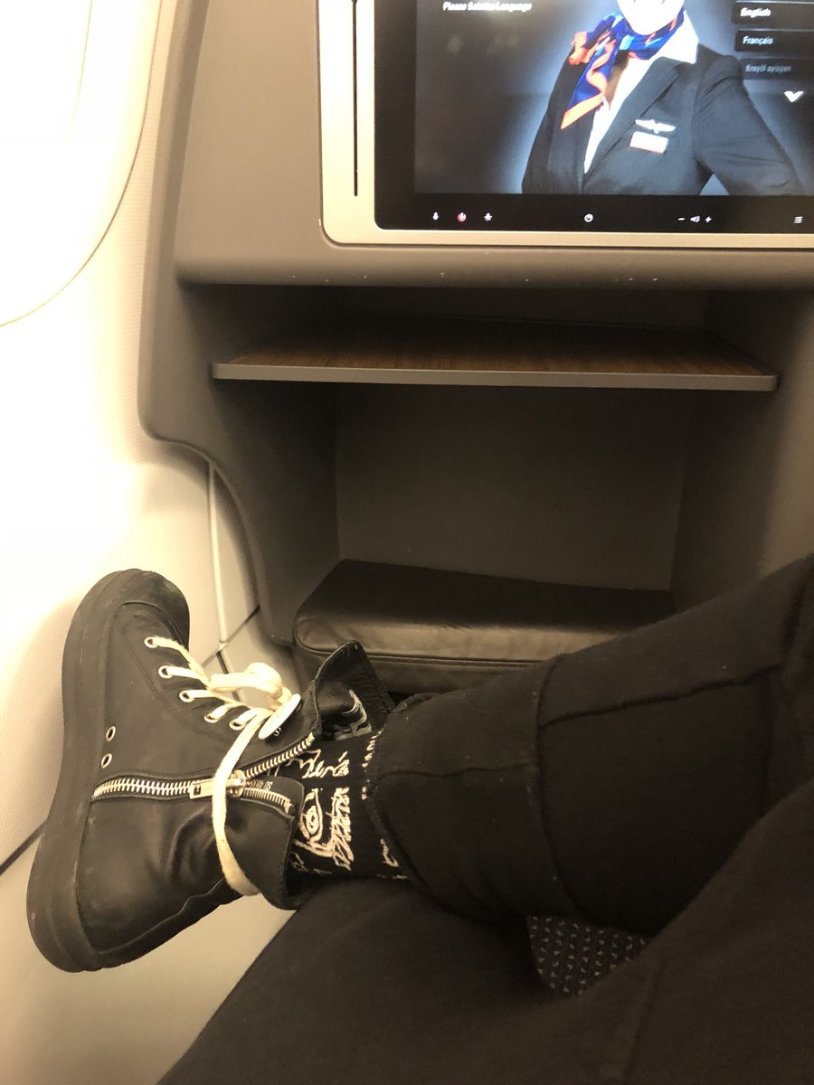 DJJoeskiMusic's tweet photo. And im out 🤘✈️ San Francisco bound @theendup tonight 🎉💃✈️ #joeski #ontheroad #afters #mayarecordings #jeanmichelbasquit #spreadinglovethroughmusic #onetrackatatime #onegigatatime https://t.co/GPTOiKBnR2