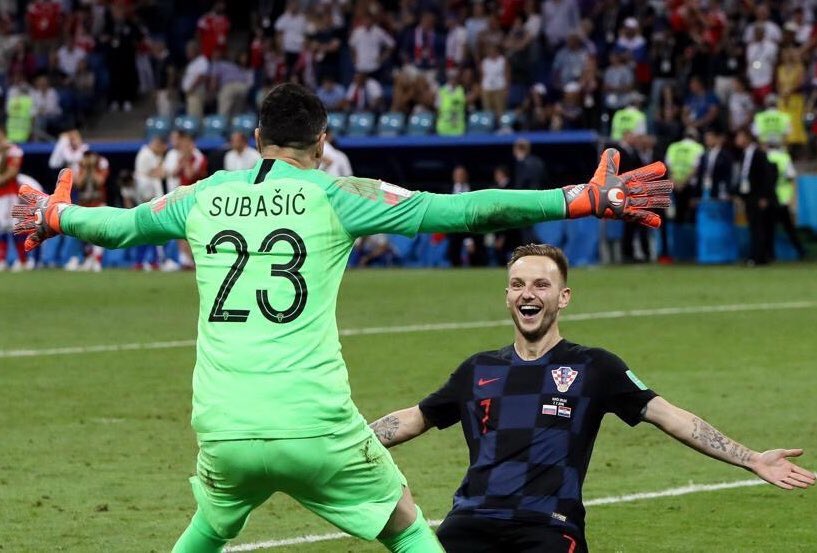 Neopisivo..❤️🇭🇷🙏 
What a feeling!!! Proud of this team 🙌🔝🇭🇷 #WorldCup #Russia2018
¡¡¡A semis!!! Muy orgulloso de este equipo 🙌🔝 #VamosCroacia 🇭🇷