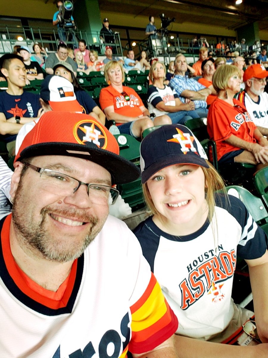 DIFerguson's tweet image. Great game great company!! @ATTSportsNetSW @blummer27 @JuliaMorales @RealToddKalas