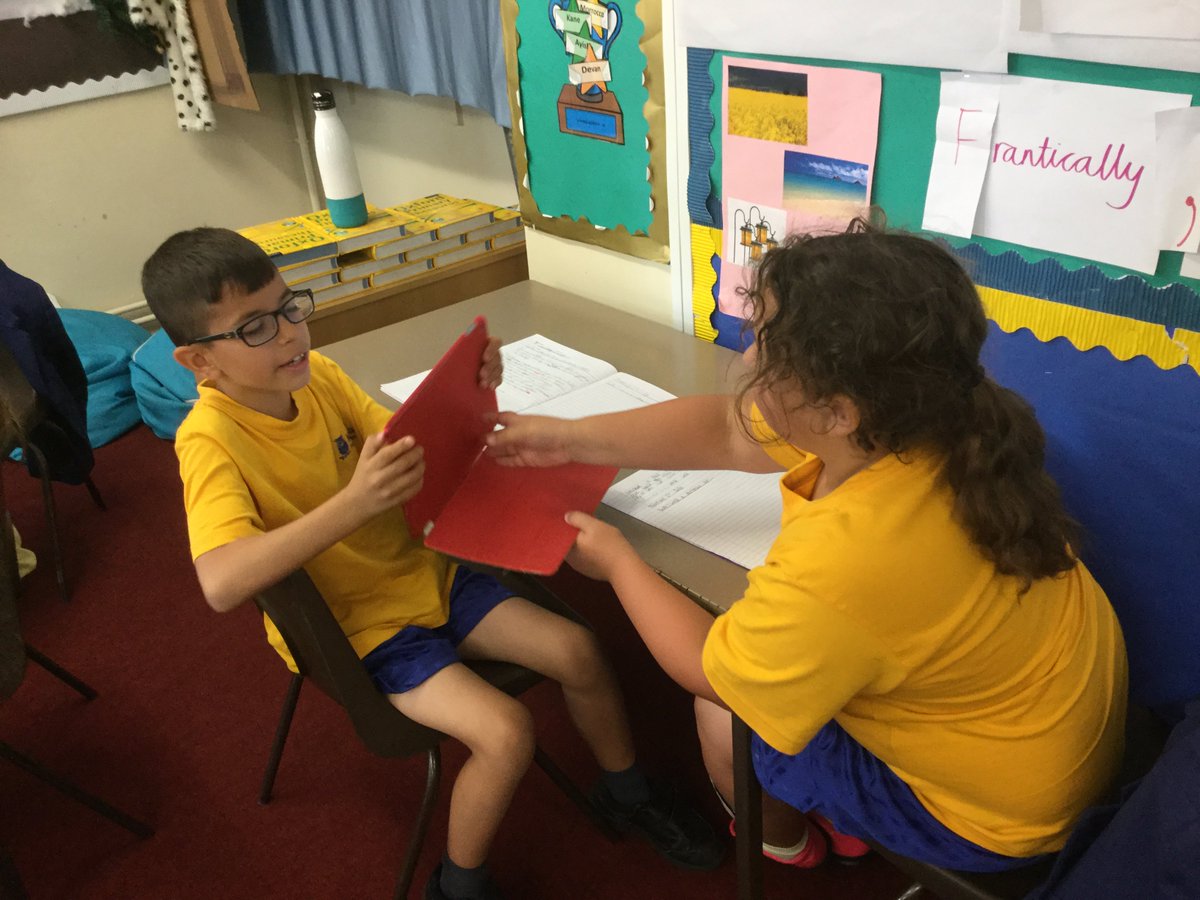 Barn Owls testing the effect of short sentences on a reader: performing and filming their inventions to hear the suspense in ...their own voice. Ellipsis is our new best friend!