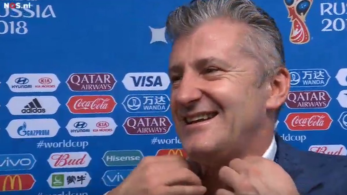 NOSsport's tweet photo. Herkent u hem nog? 
Dit is Davor Suker, de WK-held van '98 namens Kroatië. Volgens hem is Kroatië op dit moment het gelukkigste land op de wereld. 
#ruskro #worldcup 

https://t.co/MFN3ImD5ai https://t.co/4GG7qLO65I