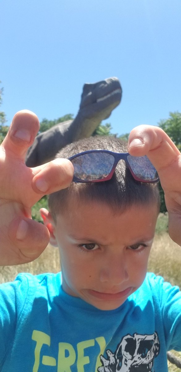 JeanneRobertson's tweet photo. @Jerseysaurus Thanks for a fun afternoon #trexselfie #jerseysaurus https://t.co/bOom3rJ56C
