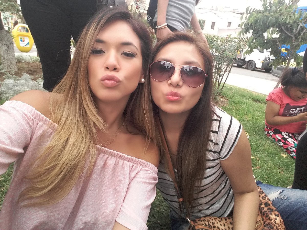 yesicamagro's tweet photo. siempre apoyadandote por ser como eres 👸  felicidades 2MJuntoATiJazminP https://t.co/FvJOKKVijO