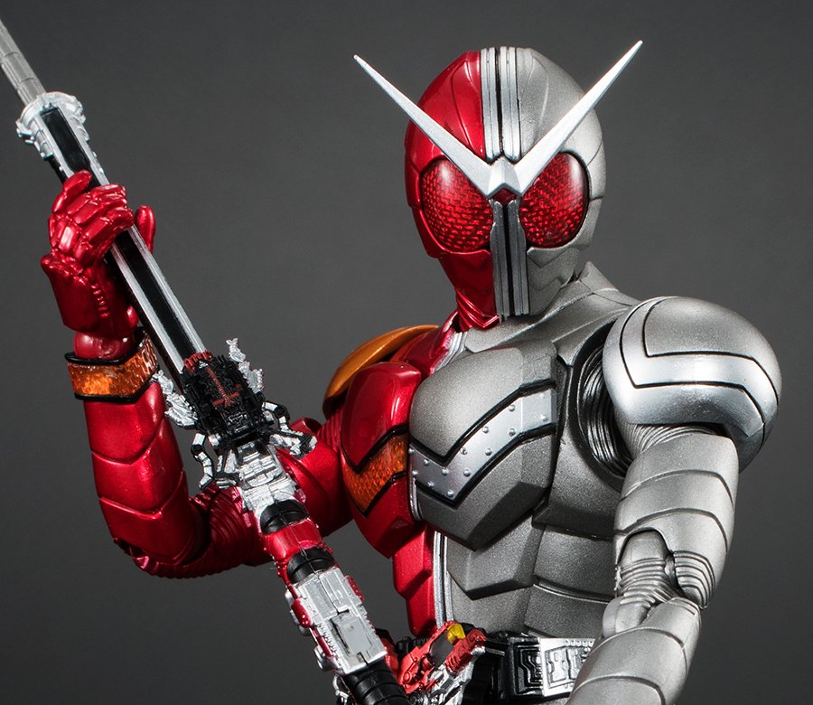 激安アウトレット!】 新品未開封 真骨彫 仮面ライダーW ヒートメタル