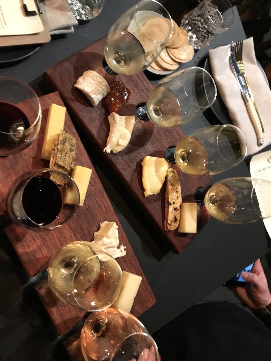 SofiaaDot's tweet photo. Ate so much tasty cheese yesterday 🧀🧀🧀 #BloggingGals https://t.co/8JDCf9DbHA