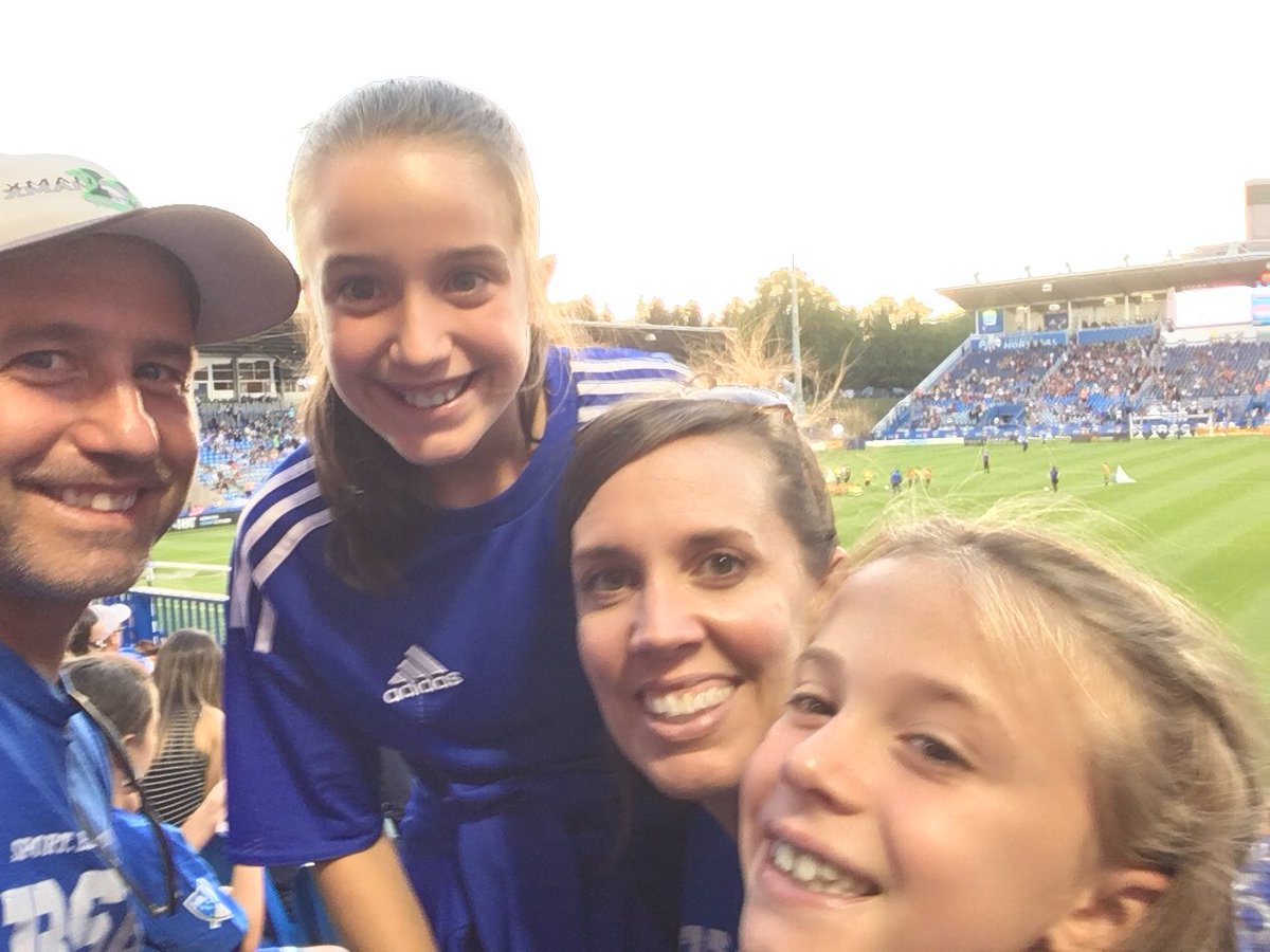simonjoly8's tweet photo. Go Impact!! #IMFC #Blitz https://t.co/UEtyNXA96z