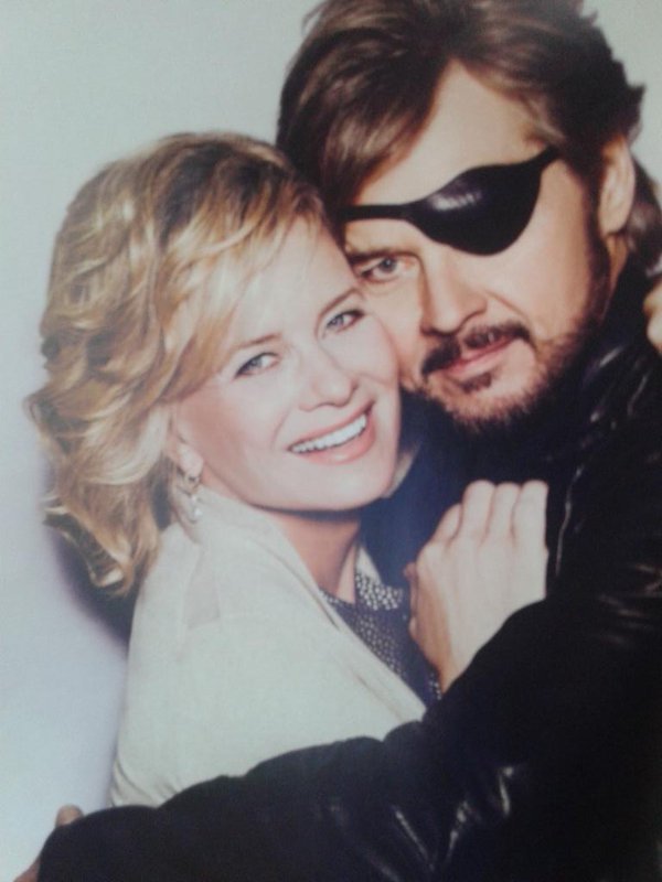 LakersDaysFan's tweet image. When u think of supercouples, u think: #Stayla.Their love story is friendship, angst, tenderness, devotion, laughter, respect, 4giveness, &amp;amp; affection.How can @nbcdays think of losing S&amp;amp;K? Plz Re-Sign SN. @greg_meng⁩ @carlivatiron #days #BringPatchBack #DaysNeedsStephen