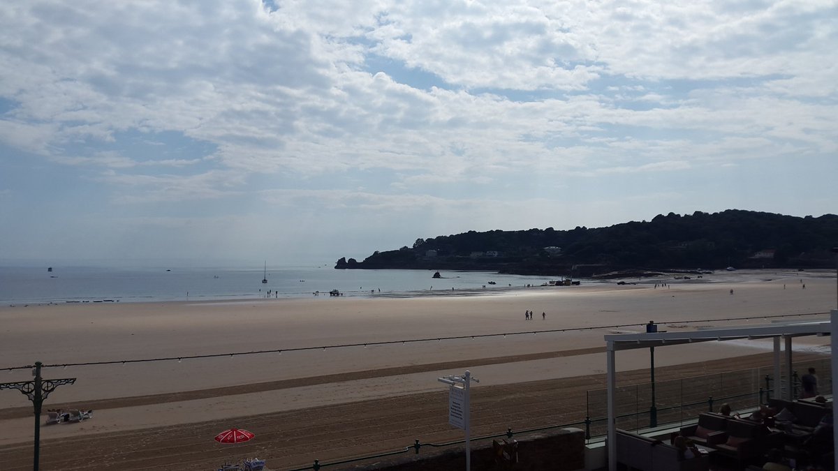 KellyBower5's tweet photo. @LHorizonHotel wow wow wow the best view I have ever seen from an outstanding hotel. Memories of my birthday will never leave me. Thank you L'Horizon xxx https://t.co/yyKEwDmppN