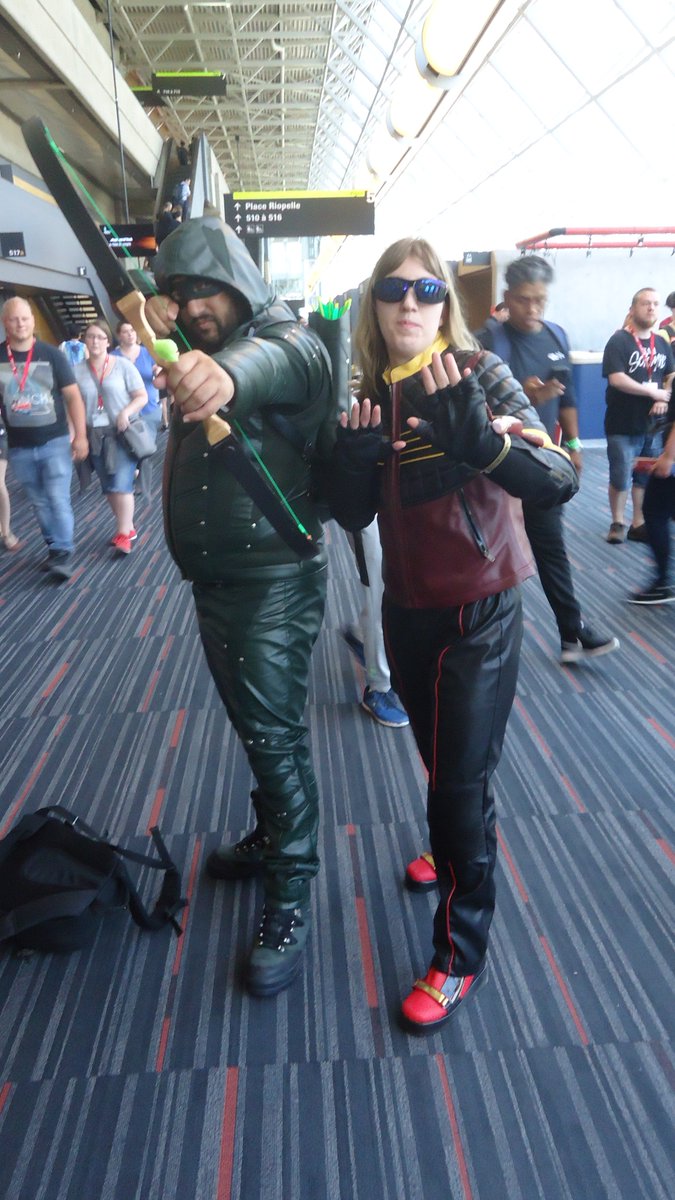 Flash_Katie237's tweet image. Exhausted and need to get some sleep before another day tomorrow, but thought I would share a couple of photos from today 😘  That and share a nice book I found that's gonna be my new bedside book for a while
#mtlcomiccon2018 #TheFlash #Vibe